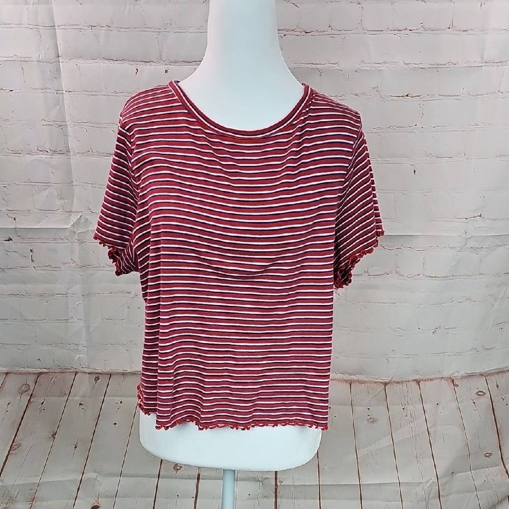 4/$20 Forever 21 Red and White Crop Tee Short Sleeve